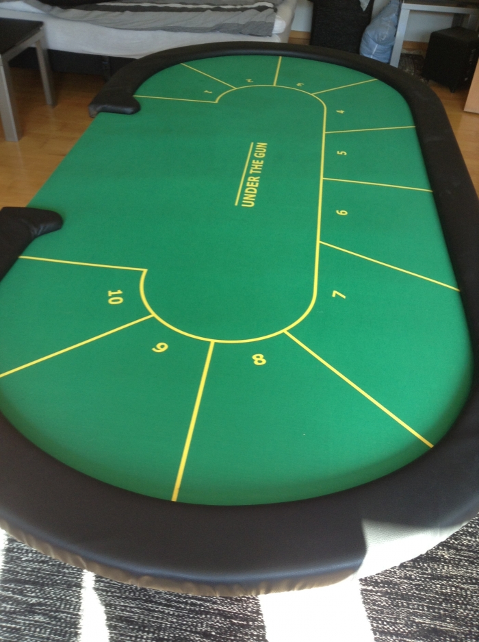 pude forskel kompensation Pokerbord med 10 bokse og plads til dealer.